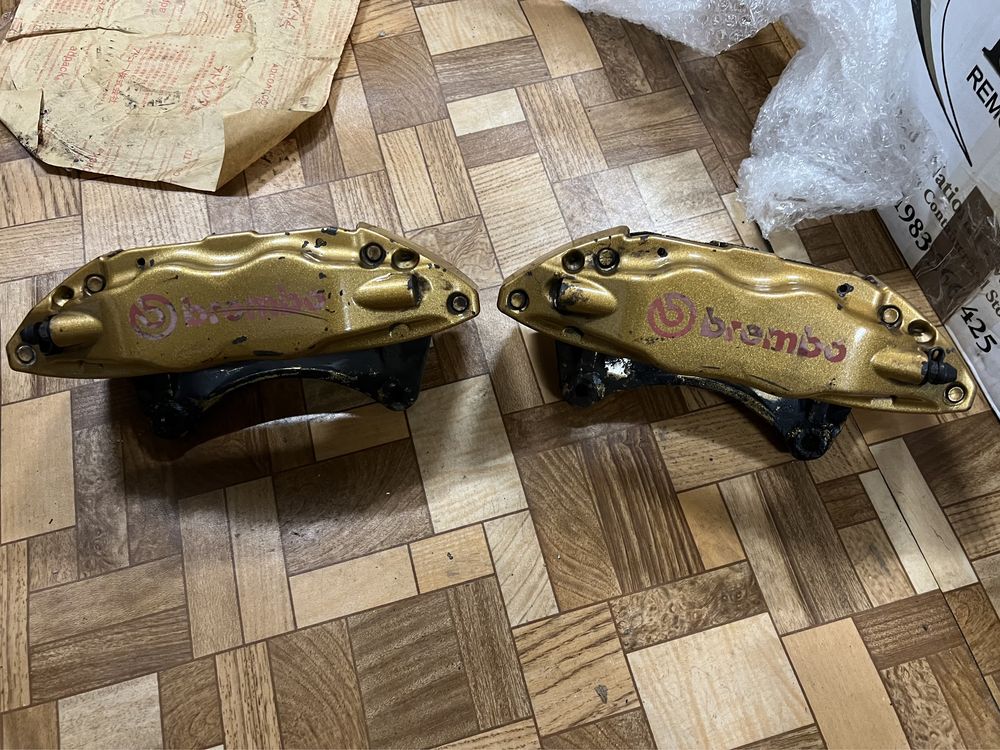 Subaru gold brembo спирачни апарати