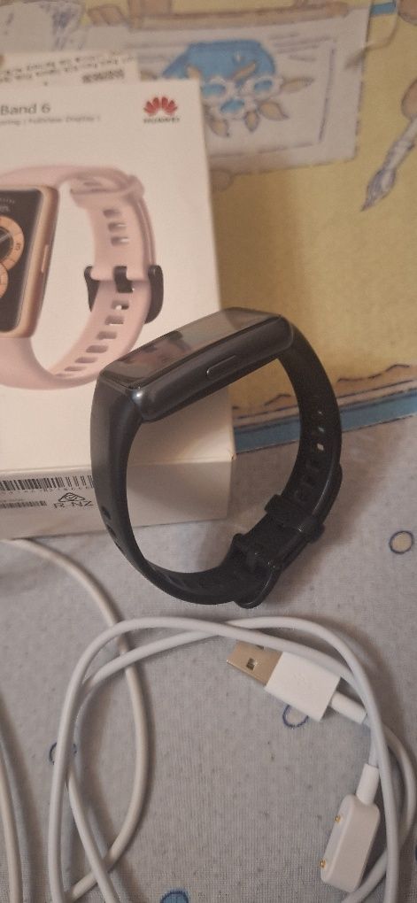 Смарт гривни Huawei Band 6