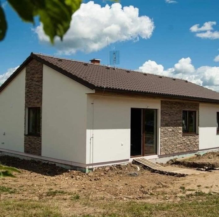 Vând case modulare pe structură metalică