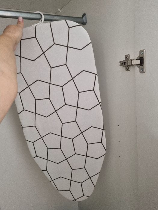 Masa de calcat joasa