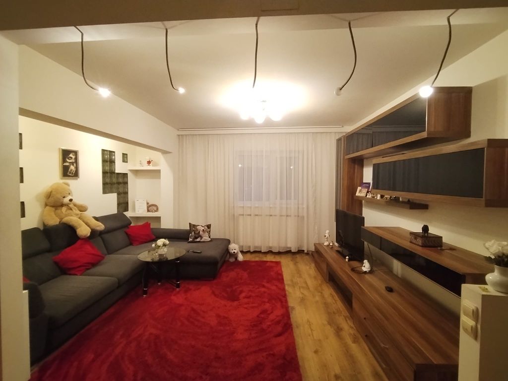Apartament 4 camere