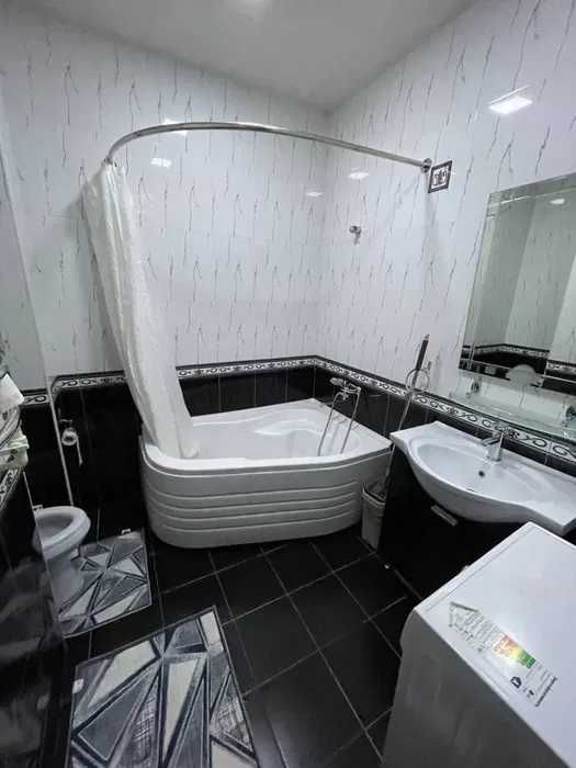 Сдается в аренду 2/2/5 Шампанский, рядом Паркентского рынка, 381*