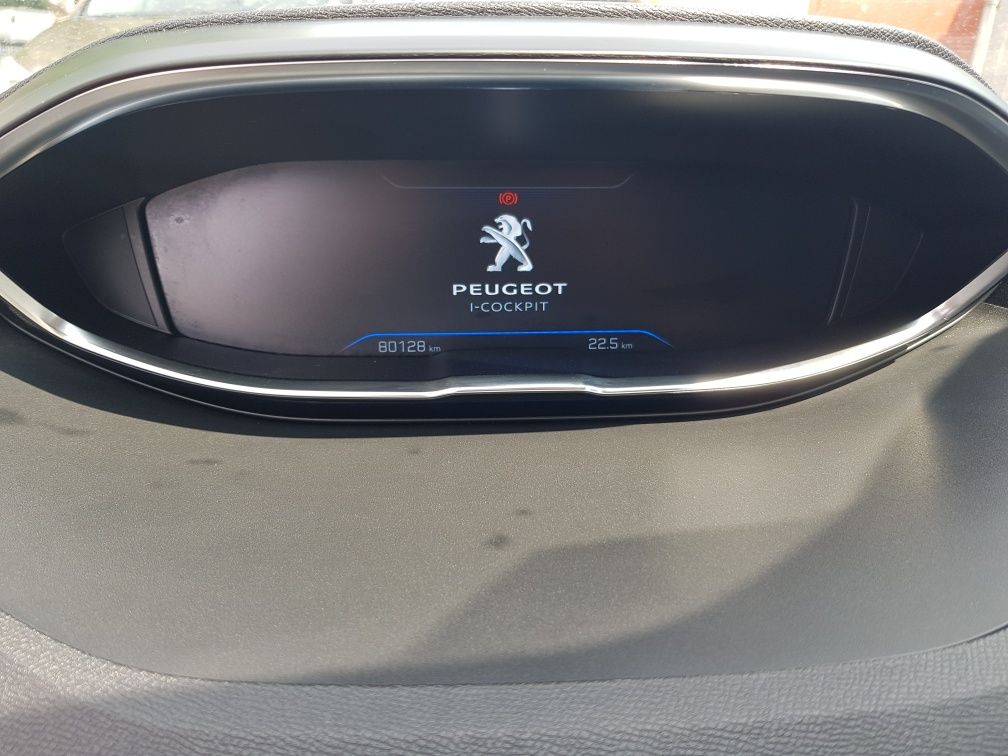 Se vinde peugeot 3008