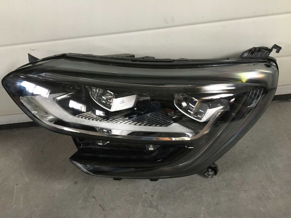 Renault Megane IV 4 far stanga dreapta faruri led pure vision full led