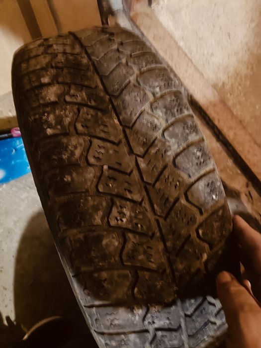 Roti complete 185 65 R15 Peugeot 208.