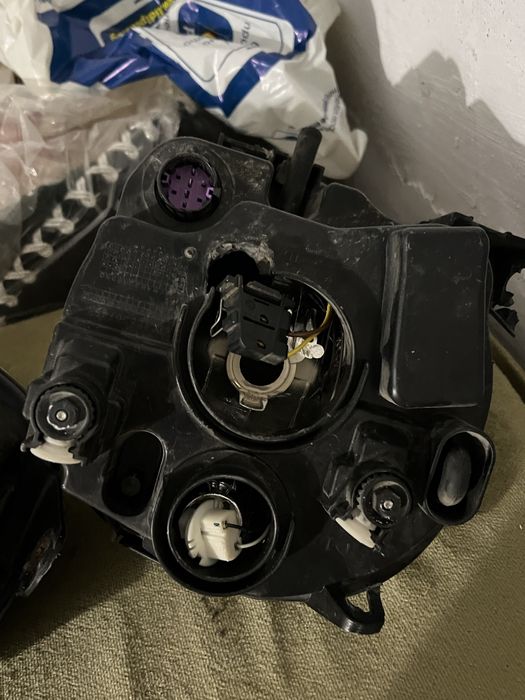 Предни фараве за фиат 500 2013