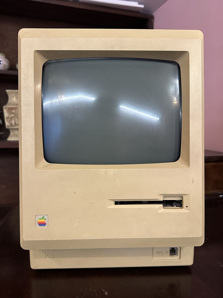 MACINTOSH Plus  A0001 Apple 1984г