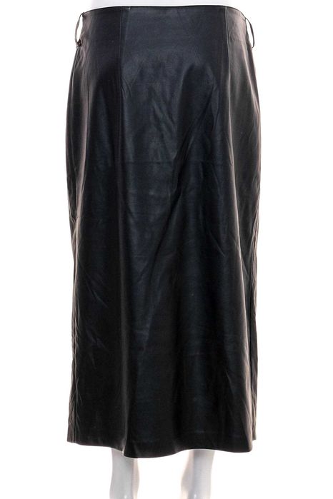 Нова дълга права черна кожена пола "Reserved", номер 40, размер "М"