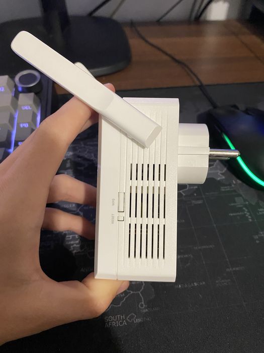 Adaptor priza TP-link,Model TL-WA860RE