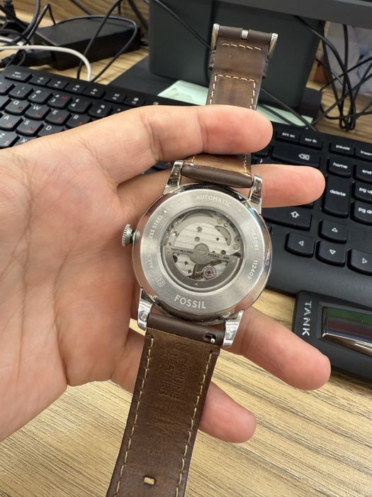 Продаю механические часы FOSSIL