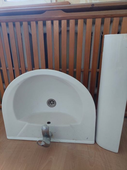 Продам раковину б/у в хорошем состоянии