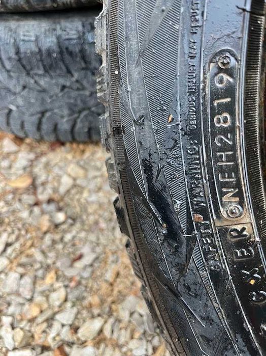 Гуми 215/60R17 Toyo Observe GT-3-ICE