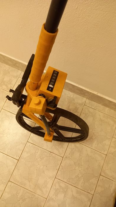 Колело за измерване на разстояние в много добро състояние малко използ