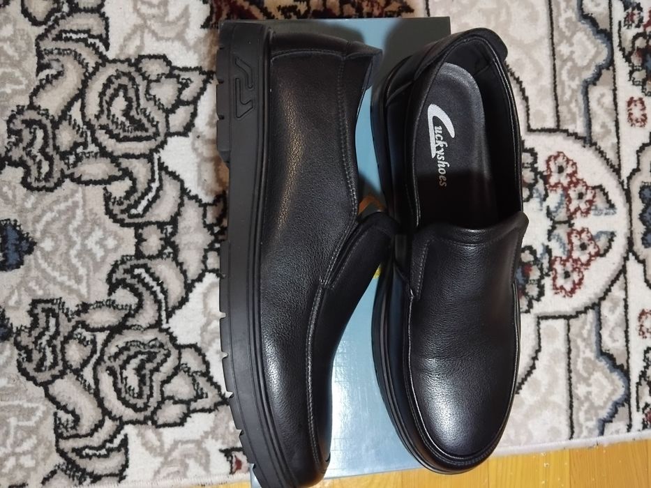 Мужские туфли 40 размер