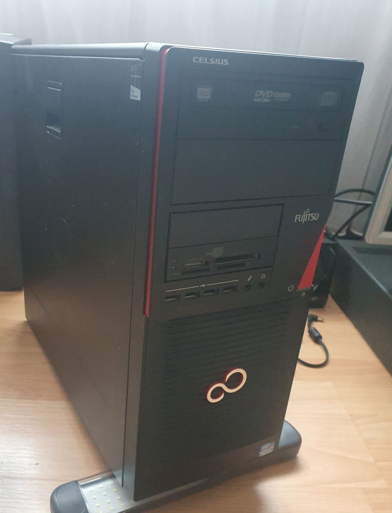 Fujitsu Celsius W530 I7 Xeon