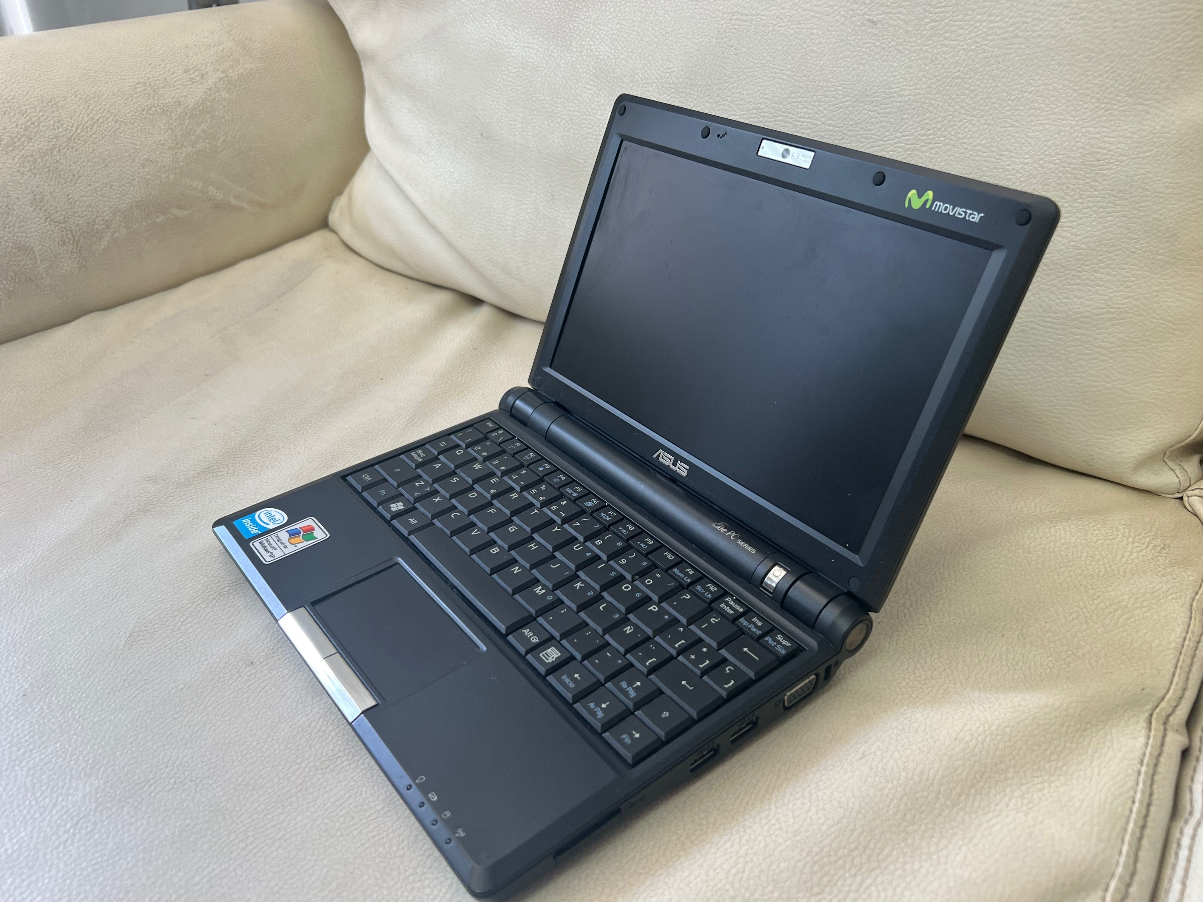 Лаптоп Asus eee pc 900 / Перфектен