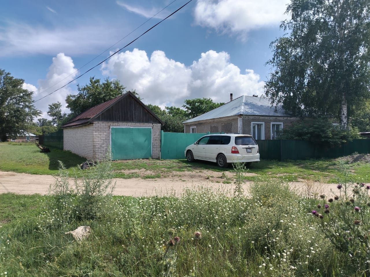 Продам большой дом в селе Дмитревка недорого