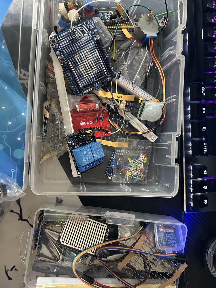 Продам с двумя проектами и с новыми наборами 2 Esp 32 wroom, Arduino U