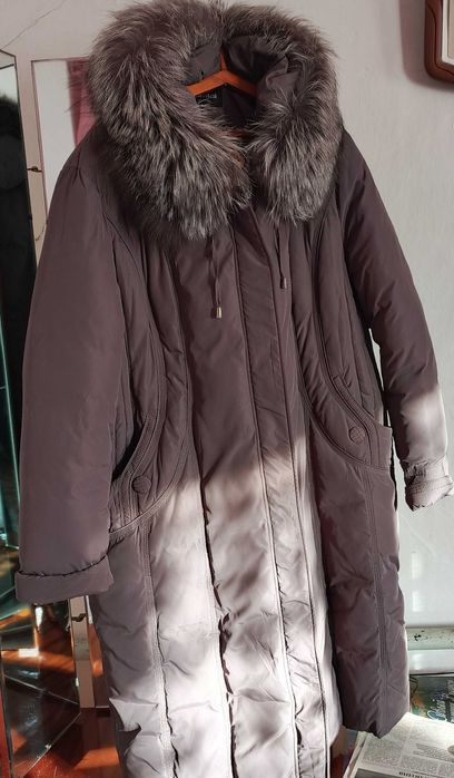 Продам куртку женскую