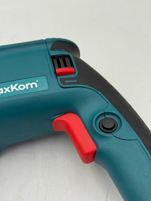 Перфоратор BaxKom BK-M2600, 1000 Вт, 26 мм, 0–1100 об/мин