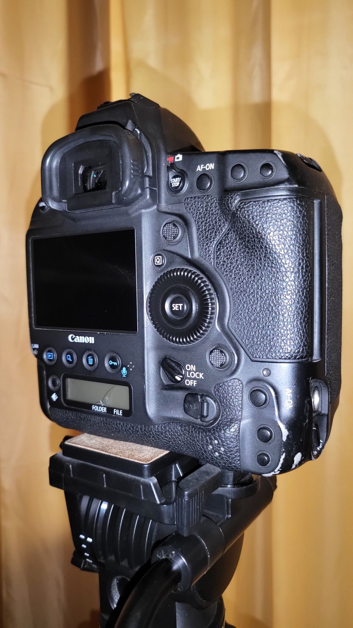 Продам canon 1dx mark 2 4k зеркальный  профессиональный фотоаппарат