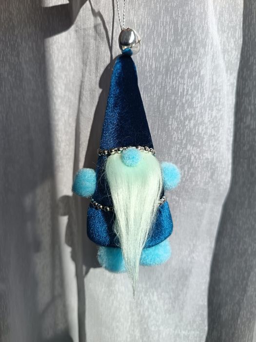 Globulețe , piticii , gentuțe inimioare