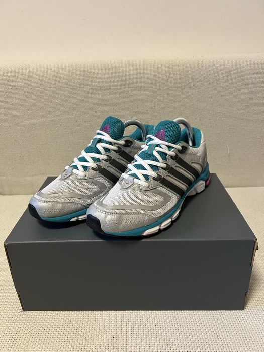 Adidasi marca Adidas, marimea 38 2/3