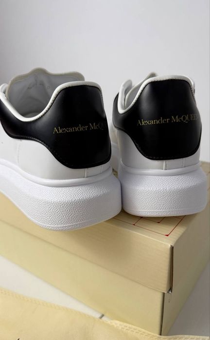 Adidasi barbati Alexander Mcqueen