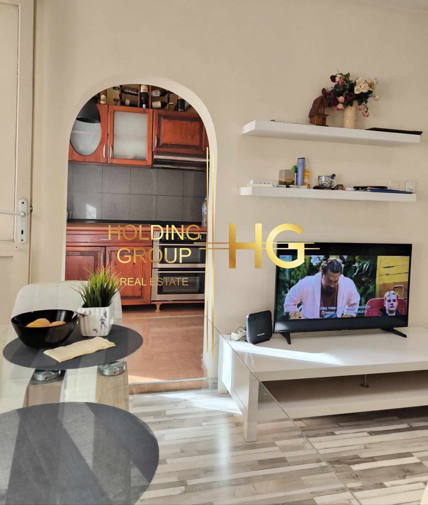 Продава се Тристаен апартамент в Варна, Централна поща - 92 кв.м за 2359 €/кв.м - Снимка #7