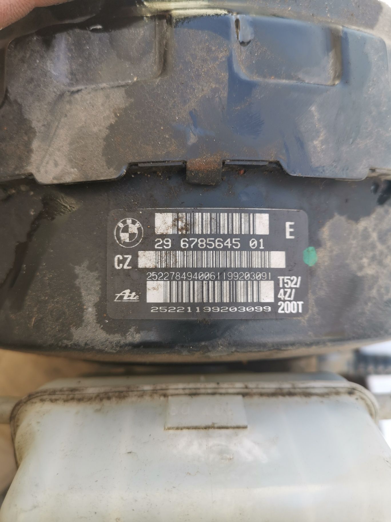 Бмв е90 320i серво, спирачна помпа с казанче bmw e90 320i