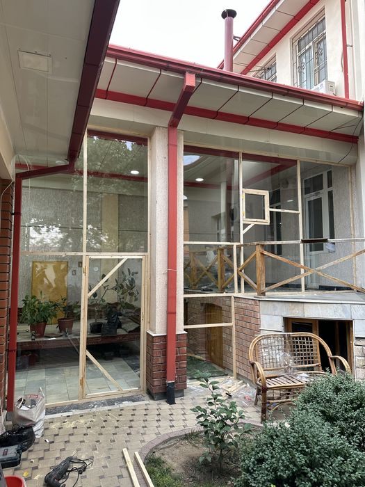 Прозрачный клёнка установка