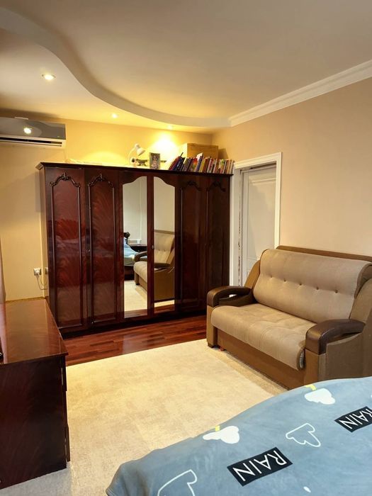 Kvartira sotiladi Shayxontoxur tumani Ц15 Abay koʻchasi 3/1/4/ 70m²