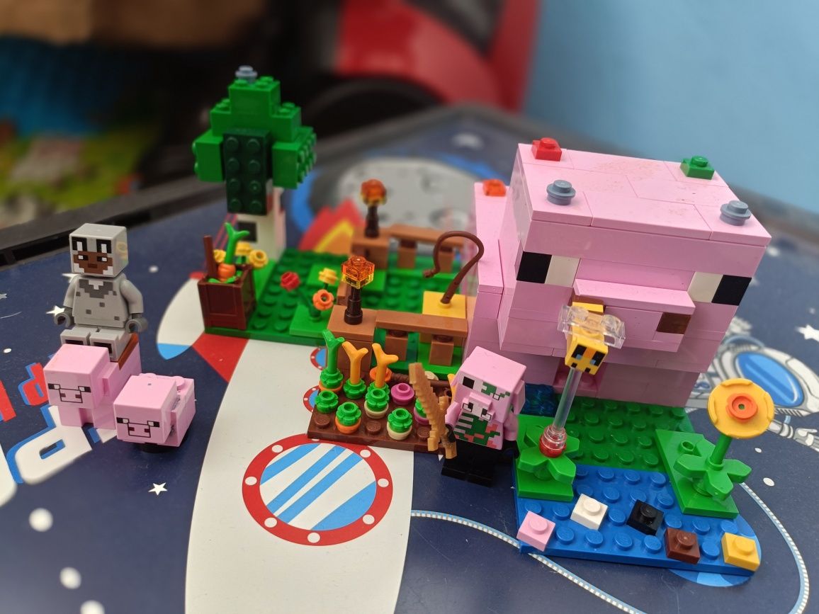 LEGO® Minecraft™ - Casa-Purcelus 21268, 238 piese