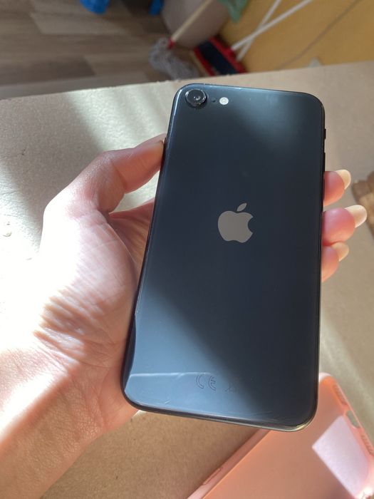 Vând Iphone se 2020 128 Gb