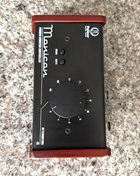 Interfara audio analog Palmer Monicon