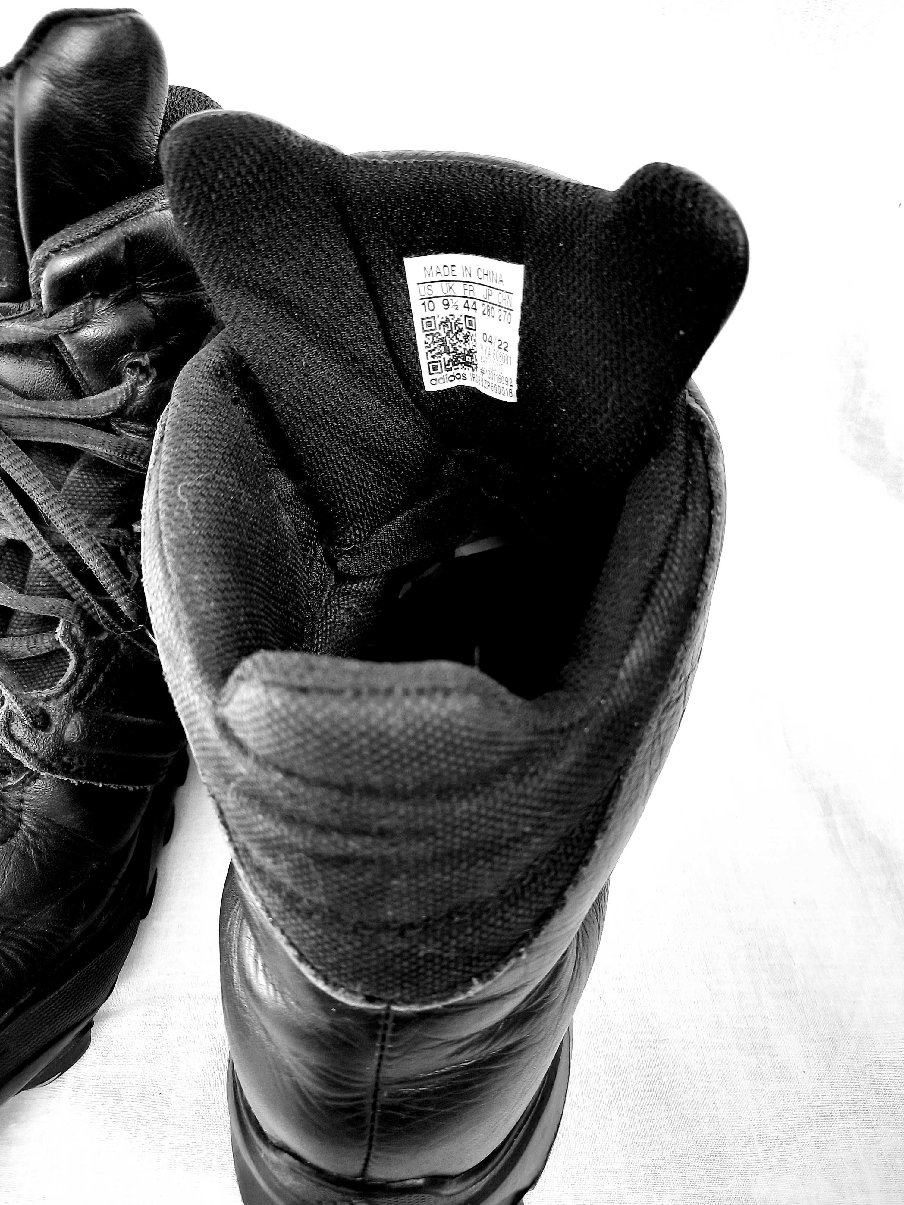 Adidas gz6115 туристически обувки, кубинки, маратонки