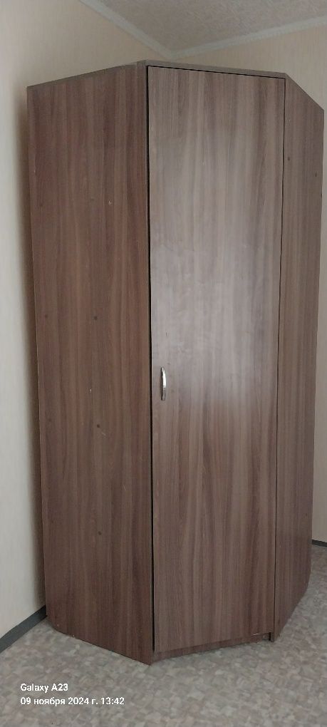 Продам шифонер б/у