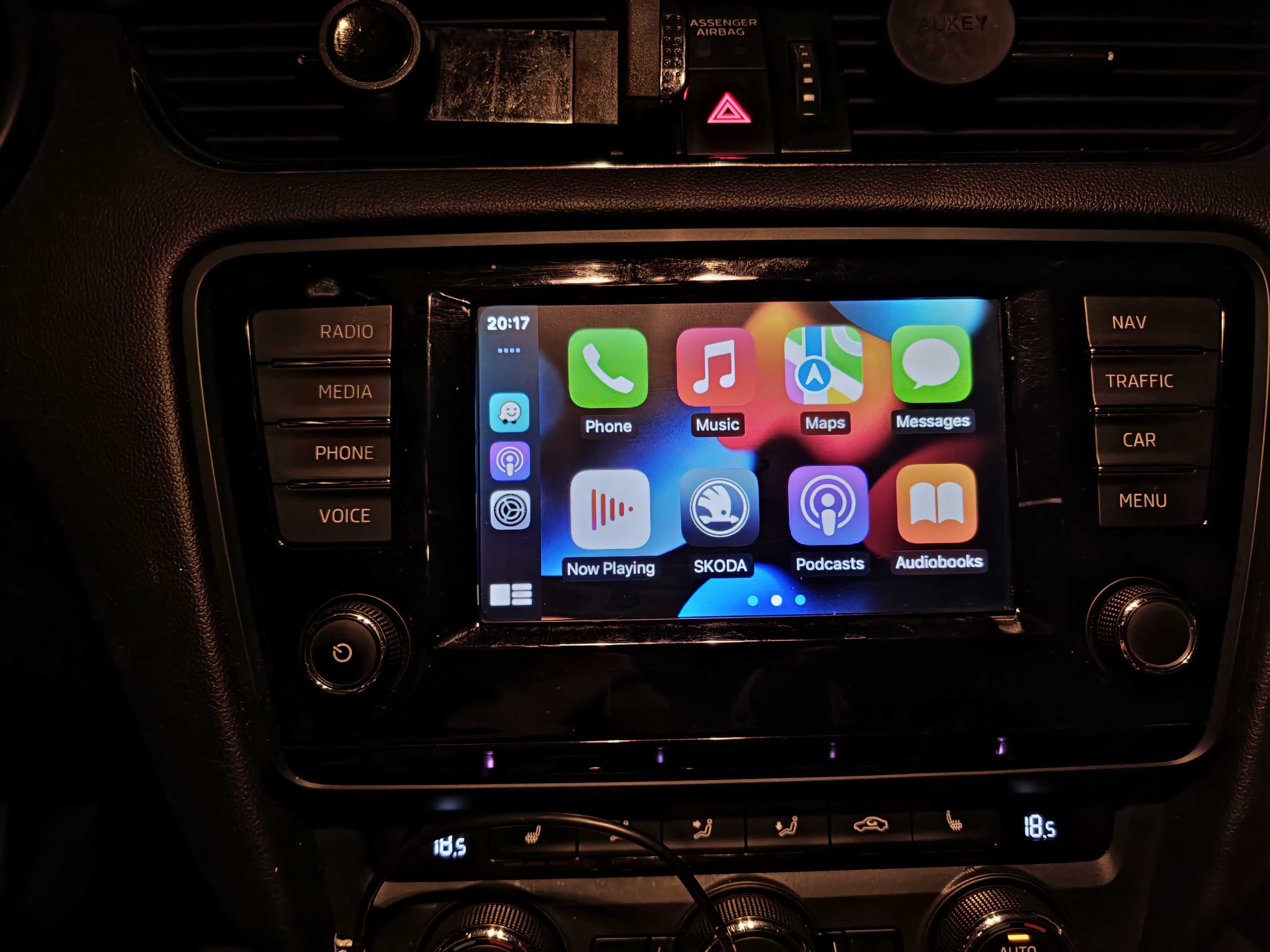 Smartlink Waze Apple CarPlay/Android Auto Skoda Octavia,Superb,Kodiak