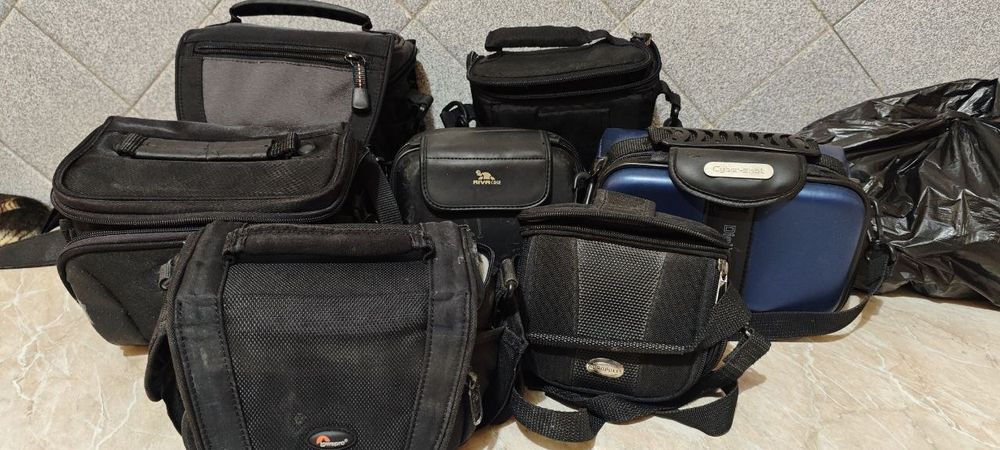 Сумки для фотоаппаратов и видеокамер