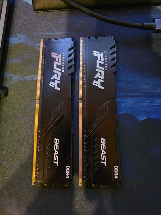 PC pe piese, placa de baza, CPU+cooler, GPU, RAM