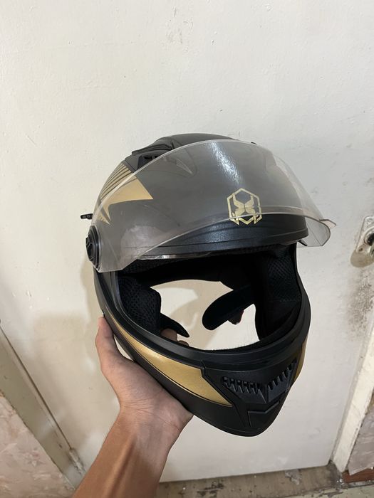 Moto shlem+chexol