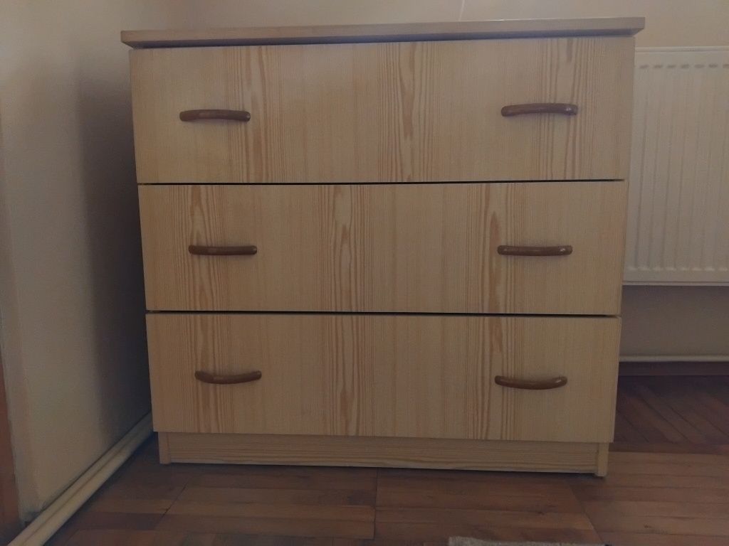 Mobilier brad  diverse piese