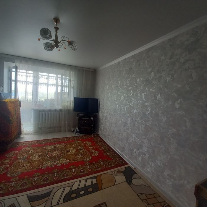 Продаю 1 ком квартиру в районе ГМЗ.