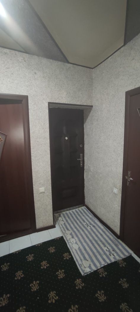 Икки хонали квартира сотилади, жихозлари билан, ремон килинган