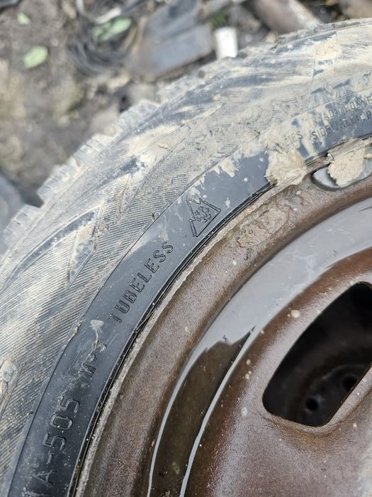 Set 4 roti iarna Vw polo 185/60 R14