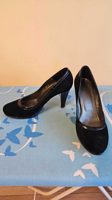 Pantofi negri piele întoarsă Benvenuti