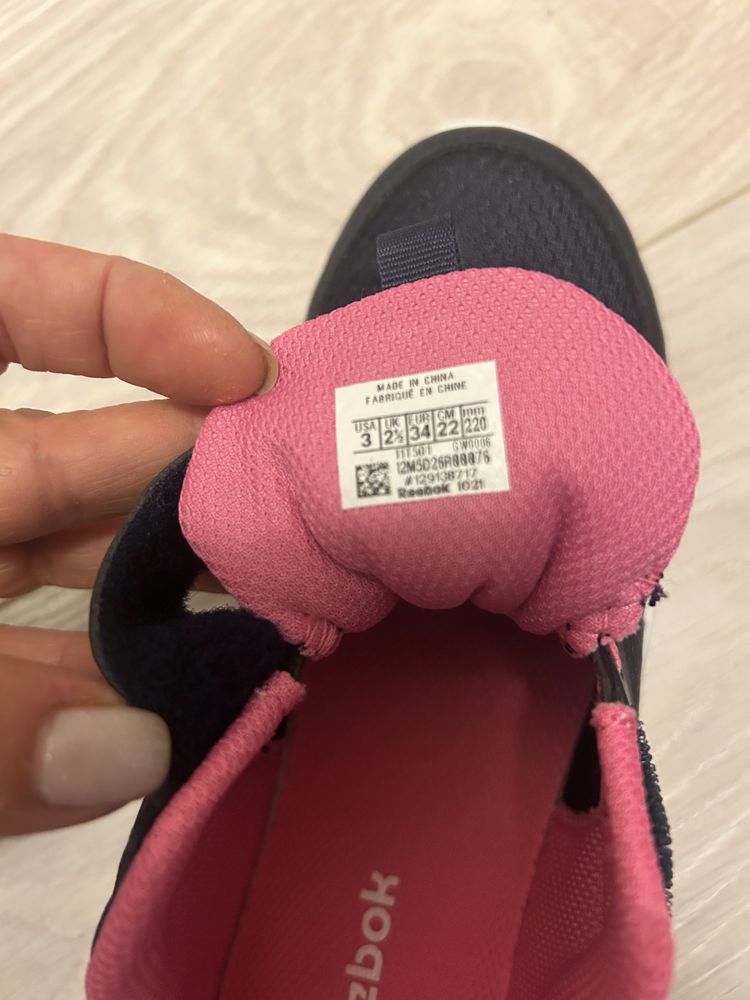 Adidasi Reebok fetite marimea 34, noi, fara eticheta