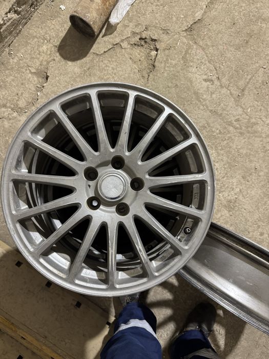 Ассаламу алейкум срочно   Диски R17