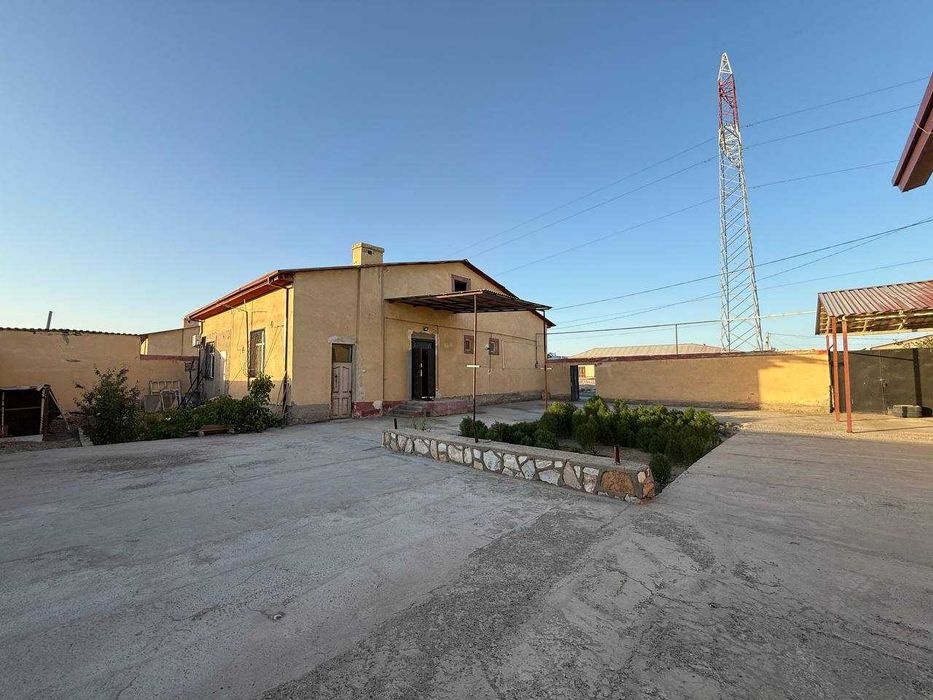 TAYYOR 6 sotiqli kottedj sotiladi