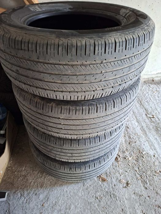 Продавам гуми 16 цола за джип